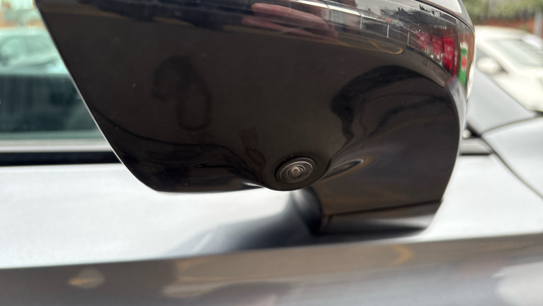 MG HS 1.5 T-GDI Trophy 5dr DCT Petrol Hatchback